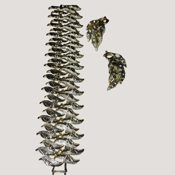 Amerique Two Tone Gold Silver Leaf Motif Vintage Bracelet Clip On Earrings Set - Picture 8 of 16